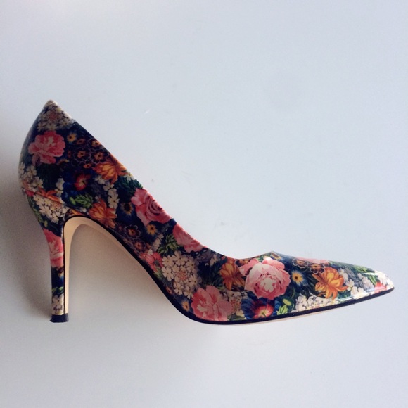 Nine West Flax Floral Patterned Stiletto Pumps - Picture 4 of 6